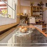Villa Pilar - With Private Pool, Gardens & Parking *